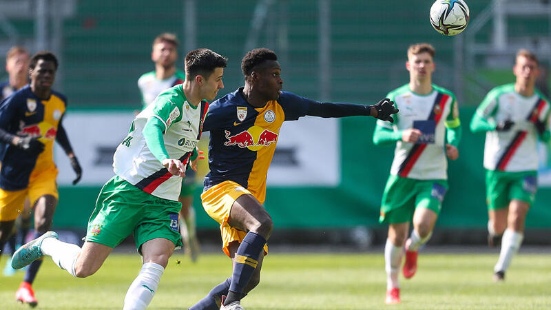 Rapid II holt in Nachspielzeit 0:2 auf