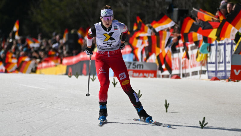 Lisa Hirner zum Saisonabschluss in Schonach Top 10