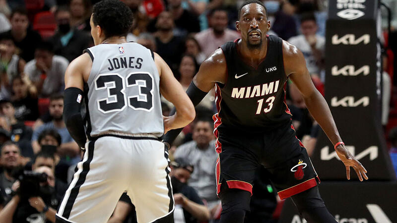 Spurs-Pleite in Miami ohne <a href='/de/daten/news/basketball/jakob-poeltl/' class='tag'>Jakob Pöltl</a>