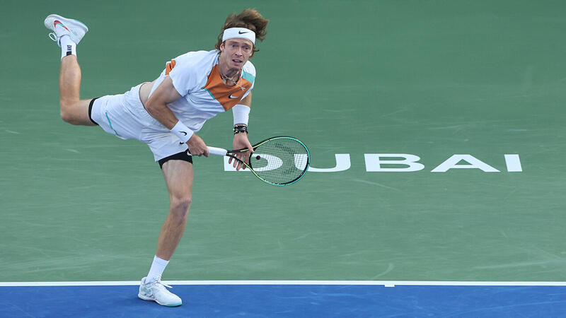 Rublev gewinnt auch Titel in Dubai