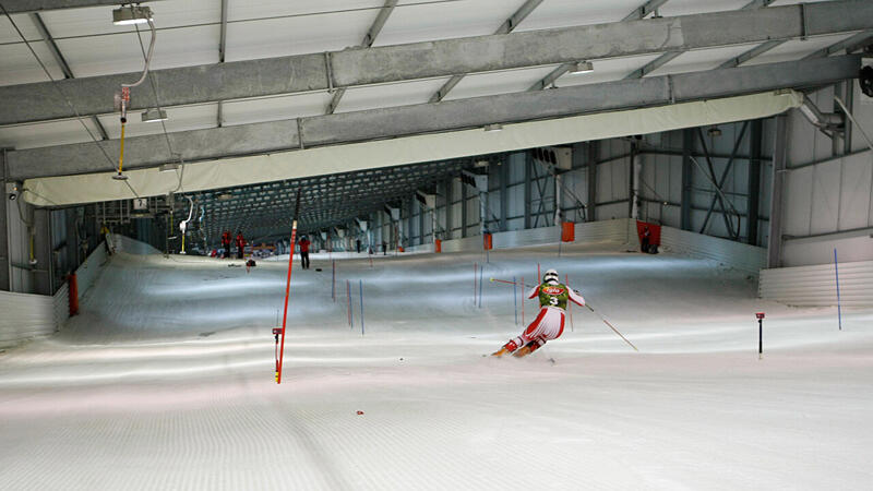 Schweizer Ski-Stars trainieren in belgischer Halle