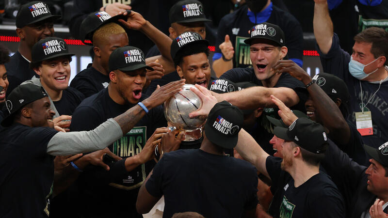 Milwaukee Bucks ziehen in <a href='/de/daten/news/basketball/nba/' class='tag'>NBA</a> Finals ein