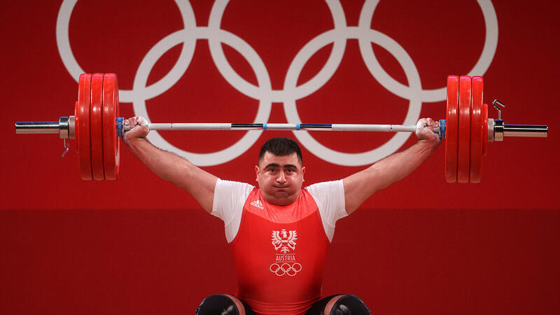 Sargis Martirosjan mit 381kg im Zweikampf