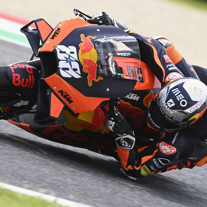 Erster MotoGP-Saison-Erfolg für KTM in Barcelona