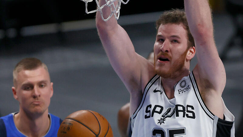 Spurs gewinnen Krimi gegen Mavs