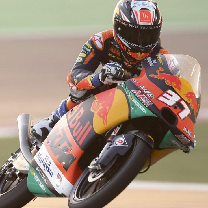 Moto3: Rookie siegt aus der Box!