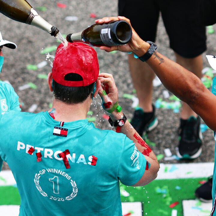 "Überfall" bei Mercedes nach Rekord-Titel