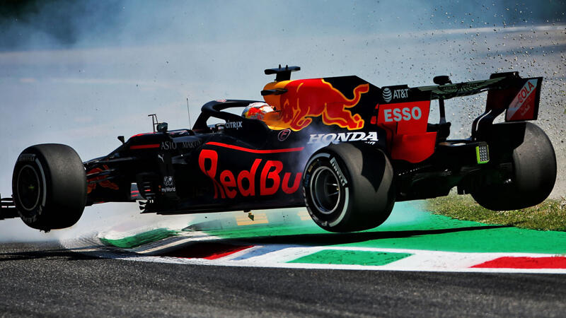 <a href='/de/daten/news/red-bull-racing/' class='tag'>Red Bull Racing</a> muss viel einsparen